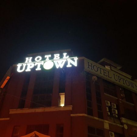Uptown Hotel Каджанг Екстериор снимка