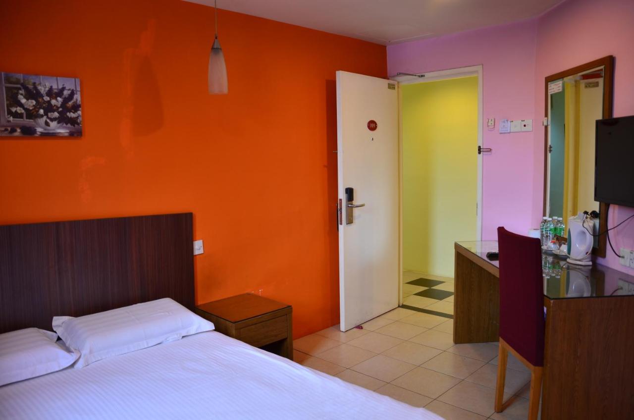 Uptown Hotel Каджанг Екстериор снимка